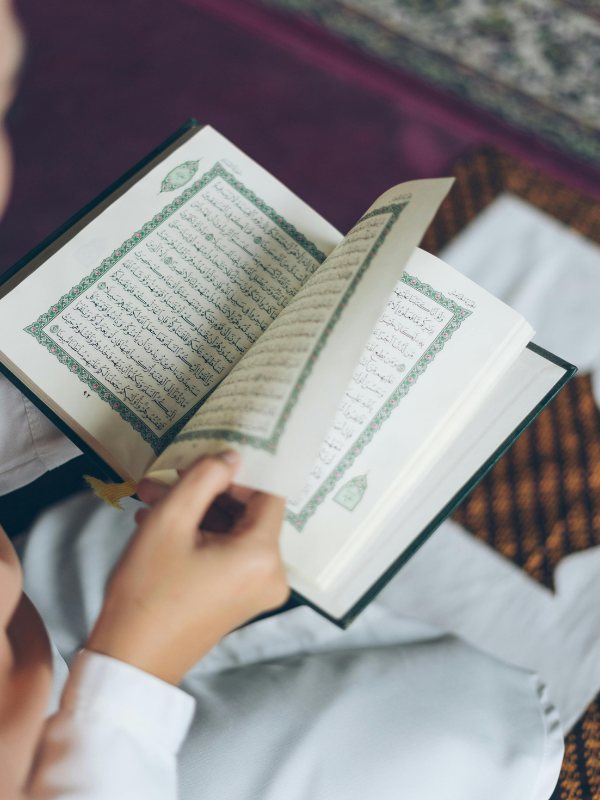 Students learning Quran globally